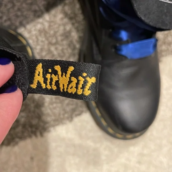 Dr Martens AirWair Boots - Picture 3 of 4